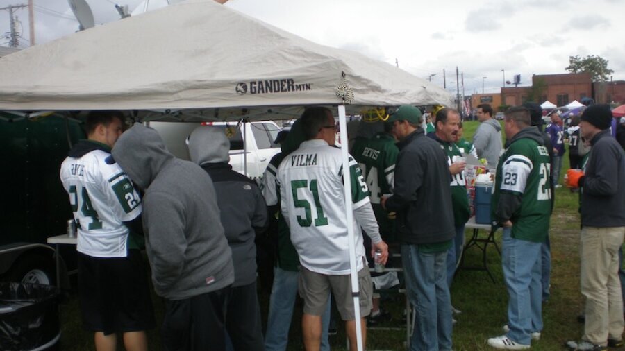 tailgatjoenewyorkjetsravens20112